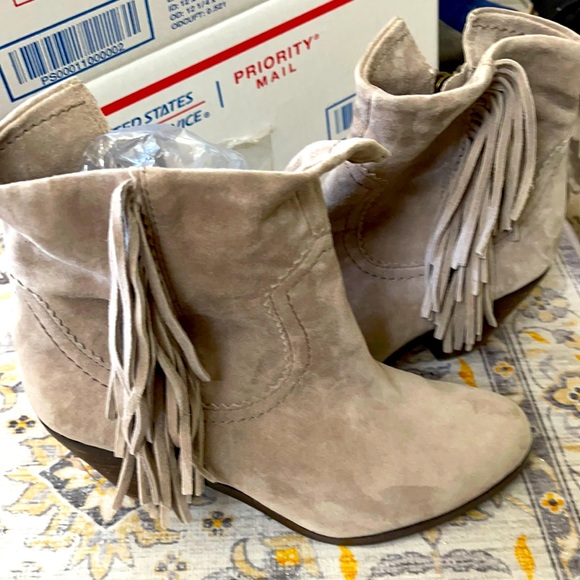 Sam Edelman Shoes - 🎉🎉PRICE DROP🎉FRINGED BOOTIE BEIGE SOFT LEATHER  SAM EDELMAN